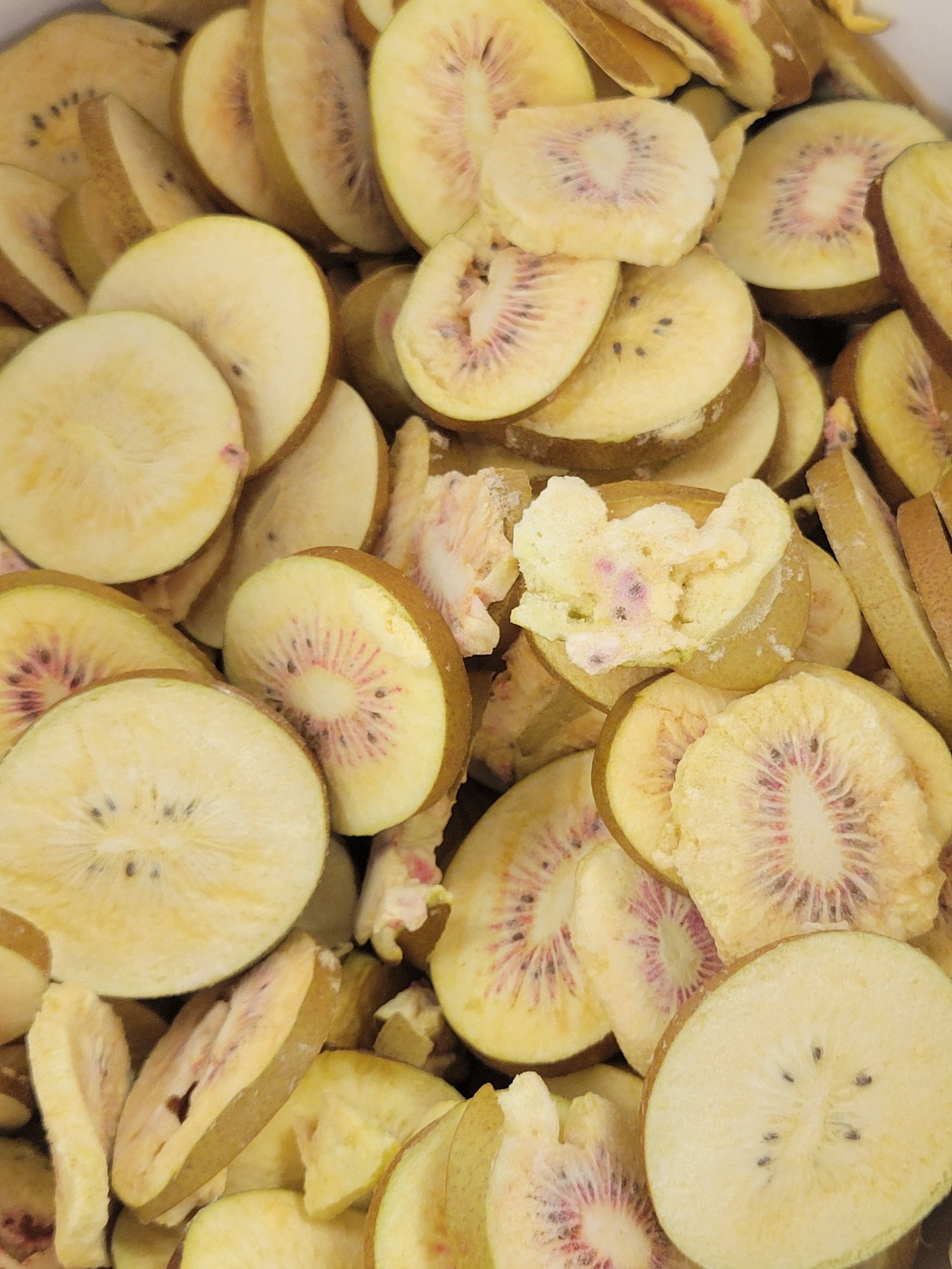 Golden Kiwi Slices